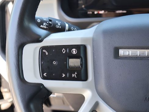Used 2024 Land Rover Defender 110 S AWD/4WD image 30