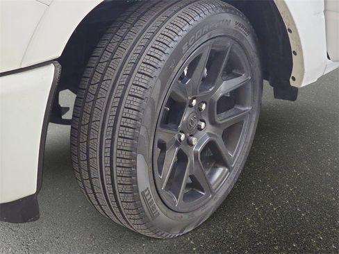 Used 2026 RAM 1500 Laramie w/ Night Edition image 34