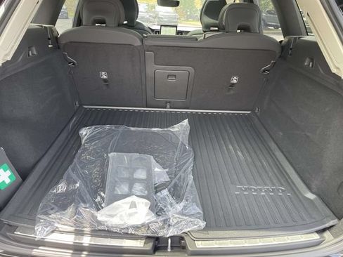 Used 2026 Volvo XC60 B5 Plus w/ Protection Package Premier AWD/4WD image 18