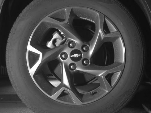 Used 2025 Chevrolet Trax LT w/ LT Convenience Package image 15