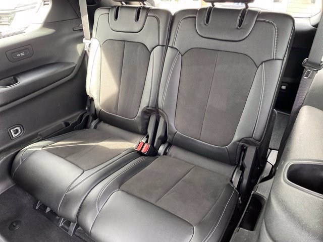Used 2023 Jeep Grand Cherokee L Altitude AWD/4WD image 33