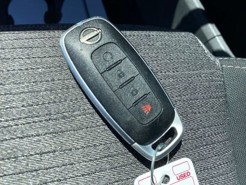 Used 2023 Nissan Rogue SV FWD image 24