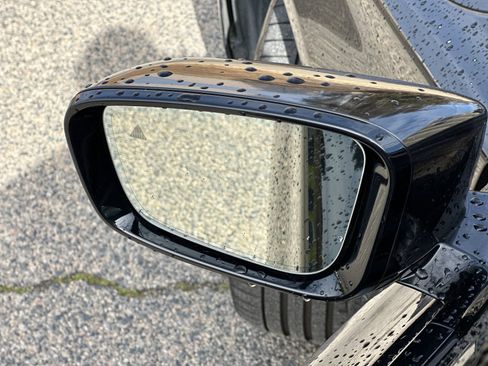 Used 2019 BMW 750i w/ M Sport Package image 33