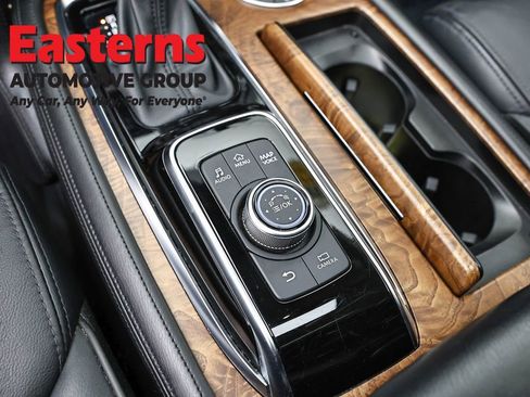 Used 2024 Nissan Armada SL w/ Captain's Chairs Package image 22