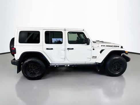 Used 2022 Jeep Wrangler Unlimited Rubicon w/ LED Lighting Group AWD/4WD image 8
