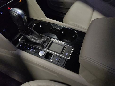 Used 2022 Volkswagen Atlas SE FWD image 26