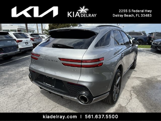 Used 2023 Genesis GV70 2.5T w/ Sport Prestige Package AWD/4WD image 3