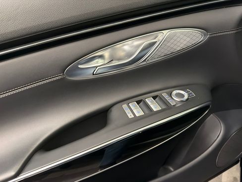 Used 2025 Genesis GV70 2.5T image 31