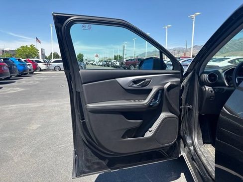 Used 2025 Chevrolet Blazer LT w/ Convenience Package AWD/4WD image 9