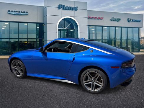 Used 2025 Nissan Z Sport w/ Floor Mat Package RWD image 3