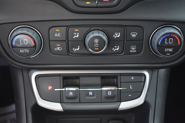 Used 2023 GMC Terrain SLE w/ Driver Convenience Package FWD image 26