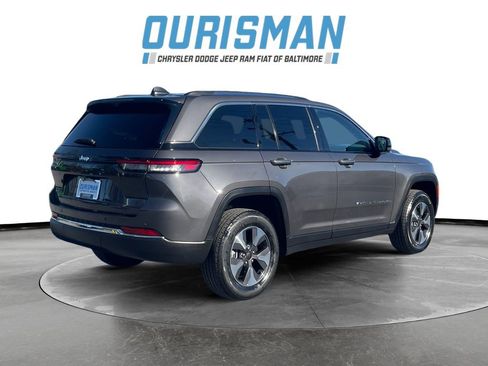 Used 2022 Jeep Grand Cherokee Limited 4xe w/ Luxury Tech Group II image 6