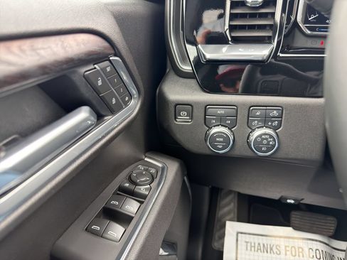 Certified 2025 GMC Sierra 1500 SLT AWD/4WD image 22
