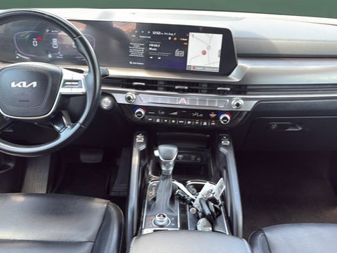Used 2025 Kia Telluride S AWD/4WD image 19