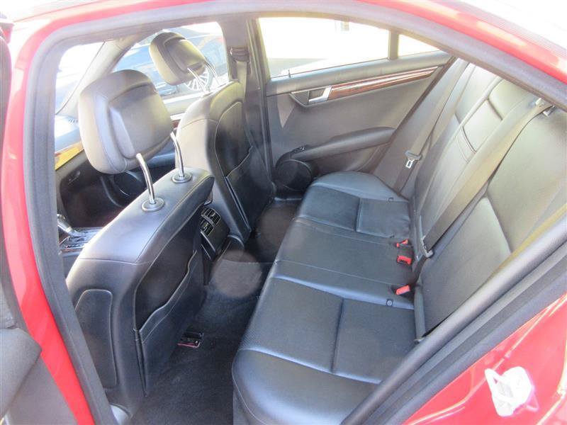 Used 2014 Mercedes-Benz C 250 Sedan image 16