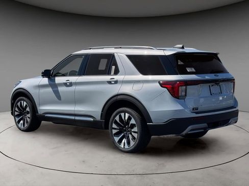 New 2026 Ford Explorer Platinum AWD/4WD image 3