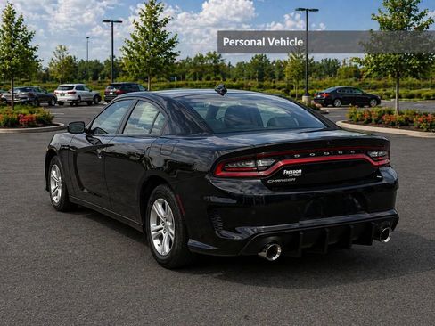 Used 2023 Dodge Charger SXT RWD image 3