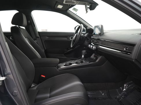 Used 2024 Honda Civic Sport image 11