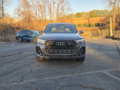 Used 2025 Audi Q7 3.0T Prestige w/ Prestige Package image 8