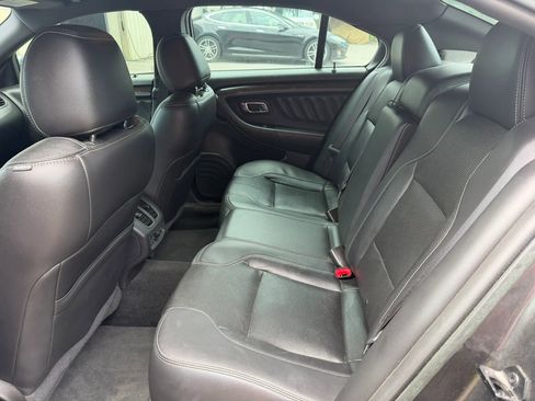 Used 2017 Ford Taurus Limited FWD image 13