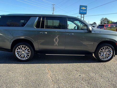 Certified 2024 Chevrolet Suburban High Country w/ Max Trailering Package AWD/4WD image 4
