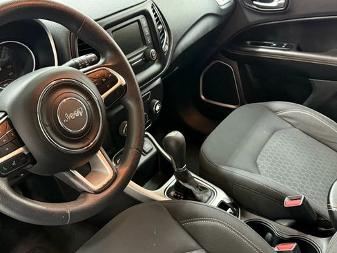 Used 2018 Jeep Compass Sport image 23