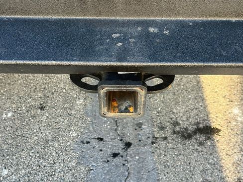 Used 2019 Jeep Wrangler Unlimited Sahara image 23