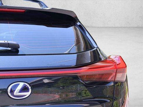 Used 2019 Lexus UX 250h w/ Premium Package AWD/4WD image 8