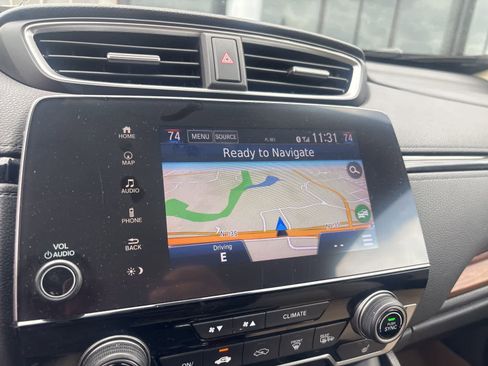 Used 2017 Honda CR-V Touring image 4
