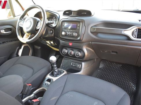 Used 2017 Jeep Renegade Sport image 11