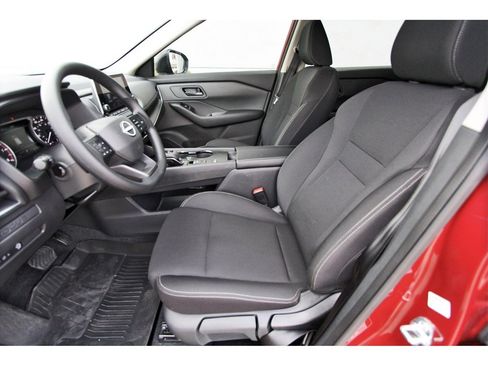 Used 2026 Nissan Rogue S image 6