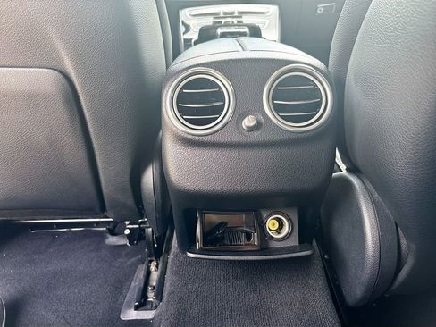 Used 2018 Mercedes-Benz E 300 image 17