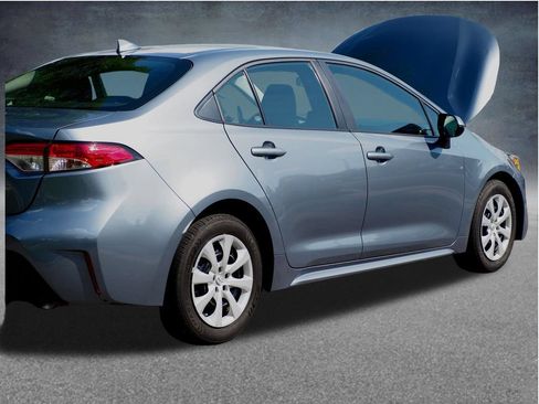Used 2024 Toyota Corolla LE FWD image 29