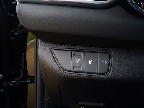 Certified 2025 Genesis G70 2.5T w/ Sport Prestige Package image 14