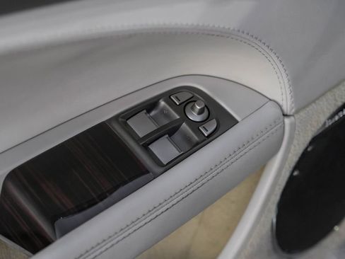 Used 2010 Jaguar XK Convertible image 41