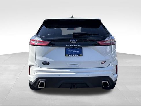 Certified 2022 Ford Edge ST w/ Equipment Group 401A image 8