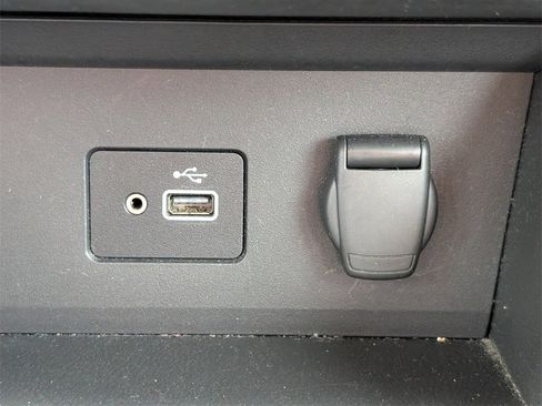 Used 2023 Nissan Sentra S image 17