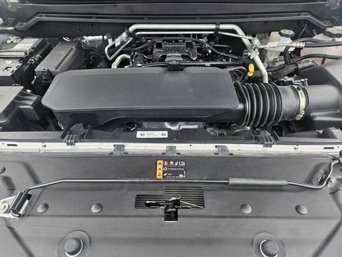 Used 2026 Chevrolet Colorado Trail Boss w/ LPO, Tailgate Decal Package AWD/4WD image 30
