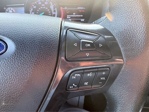 Used 2018 Ford Explorer XLT w/ Equipment Group 202A image 25