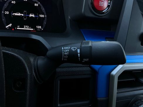 Used 2025 Toyota Tacoma TRD Off-Road image 36