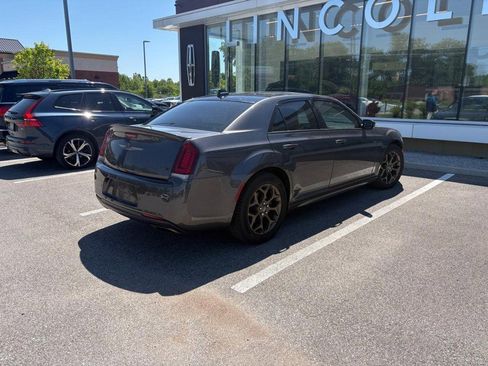 Used 2018 Chrysler 300 S w/ 300S Premium Group AWD/4WD image 3