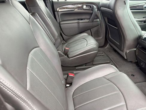 Used 2017 Buick Enclave Leather w/ Enclave Sport Touring Edition FWD image 29