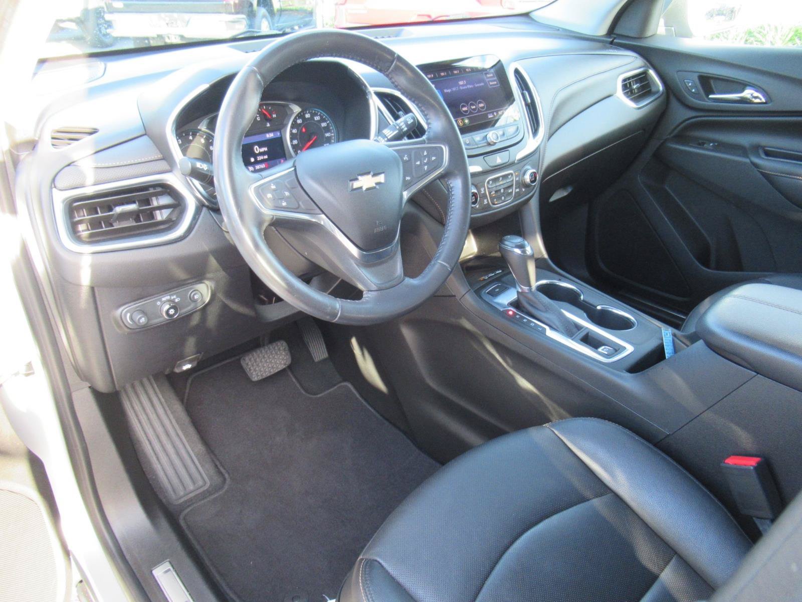 Used 2019 Chevrolet Equinox Premier FWD image 16