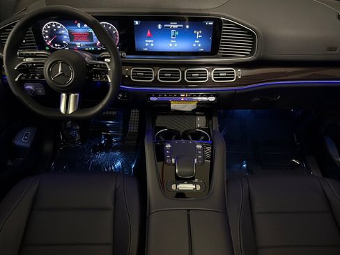 New 2026 Mercedes-Benz GLS 450 4MATIC image 12