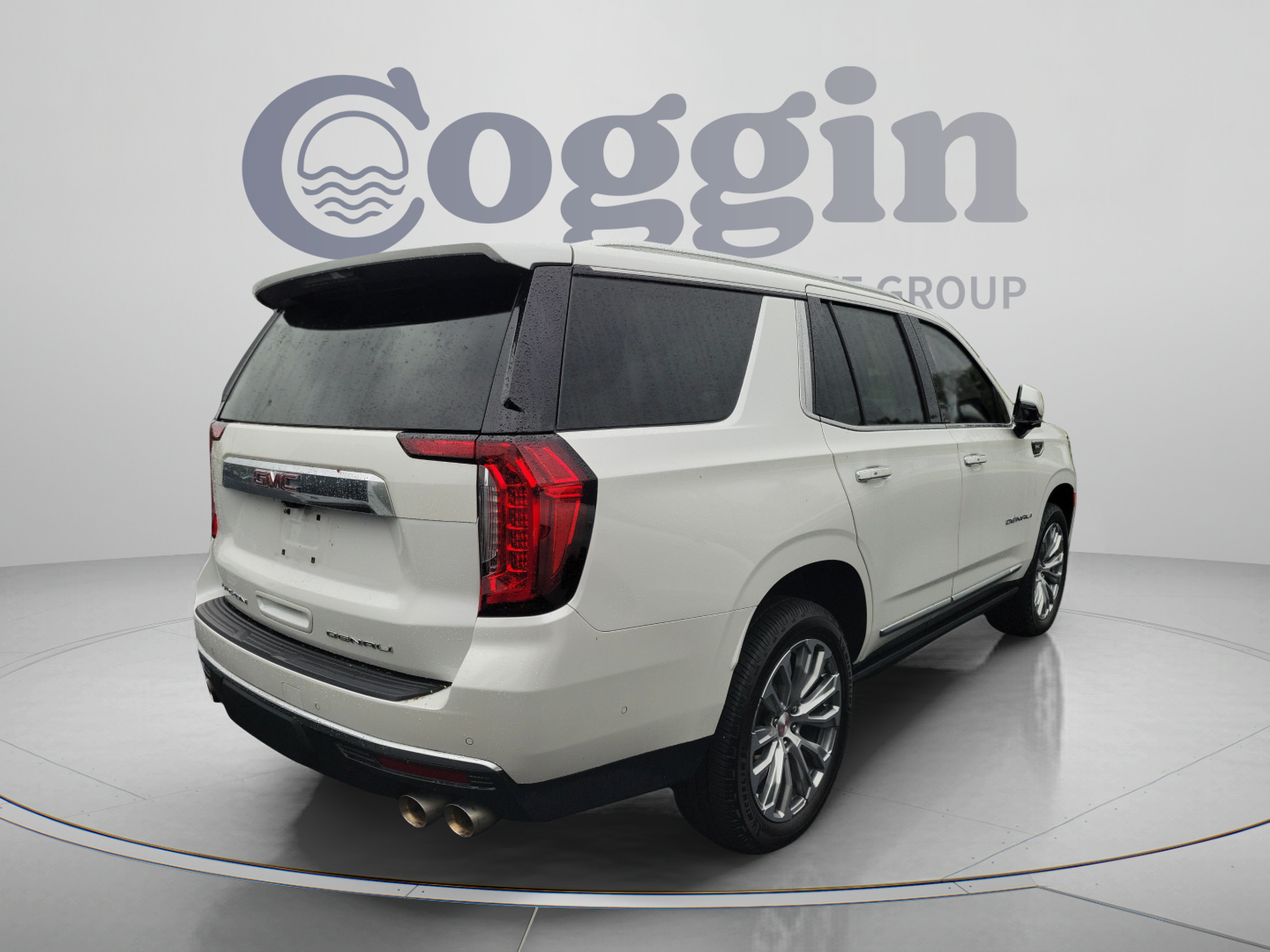 Used 2024 GMC Yukon Denali w/ Denali Reserve Package AWD/4WD image 4