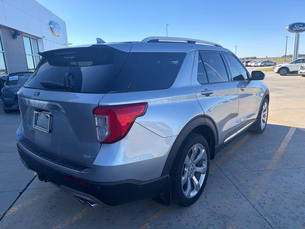 Used 2020 Ford Explorer Platinum w/ Premium Technology Package AWD/4WD image 8