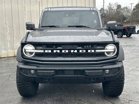 Used 2024 Ford Bronco Outer Banks w/ Sasquatch Package image 3