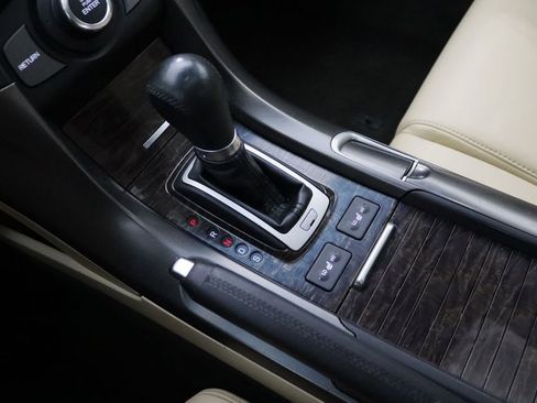 Used 2013 Acura TL image 19