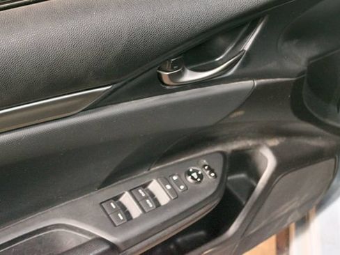 Used 2020 Honda Civic Sport image 12