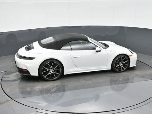 Certified 2025 Porsche 911 Carrera image 38